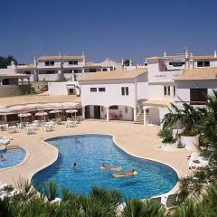 Houses and Apts. in Porches - Algarve 25995