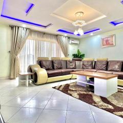 Beautiful Vintage, 3 Bed Apartment, Maryland Lagos