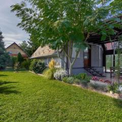 Holiday home in Balatonkeresztur 38169