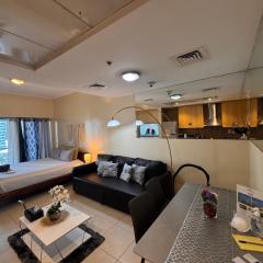 Click Stay - JLT - Studio & Balcony Lakes view Entire Apartment -JN