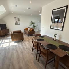 Penthouse 2 bed 1 bathroom property in centre