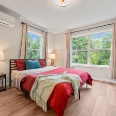 Spacious House with King Beds in Prime Location