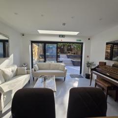 Comfortable at Albion's House