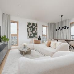 Towarowa Towers Prestigious Apartments with Parking & AC by Renters Prestige