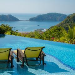 Puesta del Sol 5 bdrs ocean view in Los Suenos