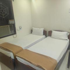 Thangam Balaji guest house-Teynampet