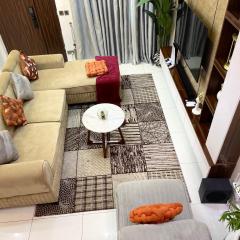 Beautifully furnished 2 Bedroom Duplex with PS5