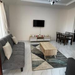 Elegant 2 Bedroom flat with Backup Power