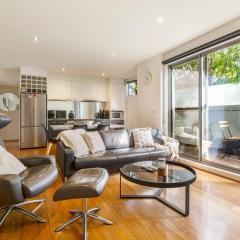 Ezra on Barkly - Walk to St Kilda Beach & Luna Park