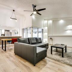 3 Mi to SeaWorld! Suburban Home with Screened Porch