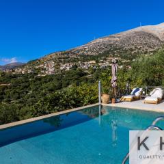 Anti-Pera Cottage with private pool in Dilinata village!