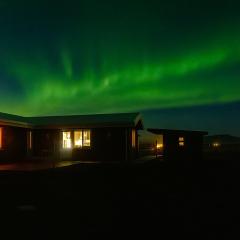 Söruhús - Cozy Apartment, Hot Tub, Peaceful Nature Setting