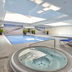 Dom & House Apartments By the River in Gdańsk with Pool, Sauna and Gym