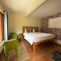 Chandra homestay kainchi dham