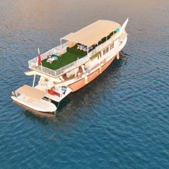 Musandam Starlight Dhow Cruise