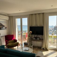 L Appart Bandolais T2 vue Mer, garage privé, accès village, clim