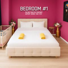 Old Town 4BR with 6 Beds for up to 12 people