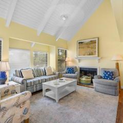 Captivating 3 Bedroom Villa Private Beach Access