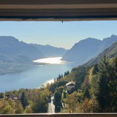 Finestra sul Lago Bellagio