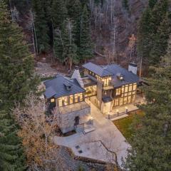 Pont de Rêves: Luxe Sundance Riverfront Chateau