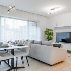 Sea View Apt in Kalaranna District with Balcony and Free Parking