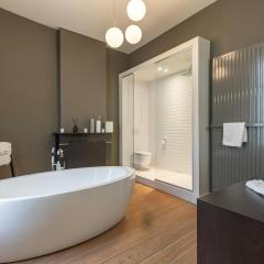 DeuxHommes B&B Massage & Spa