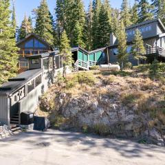 Panoramic Peaks at Alpine by Tahoe Getaways - Pet Friendly, AC, Hot Tub, Shuttle & Stunning Views