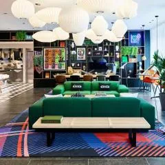 citizenM London Victoria Station