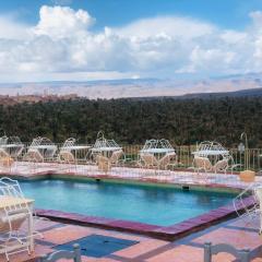 Hotel Kasbah Ennakhile - Authentic Stay in Nkob