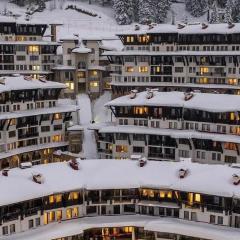 Весела Ваканция, Гранд Манастира Пампорово