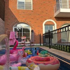 شاليه زاويه لندن