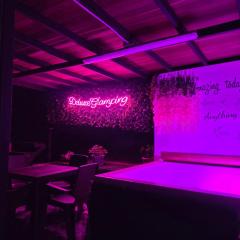 Deluxe Glamping Domo