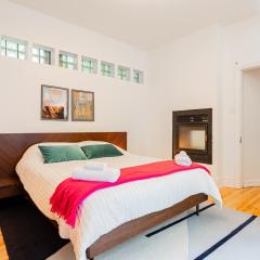 Colorful Downtown Apartment with Terrace