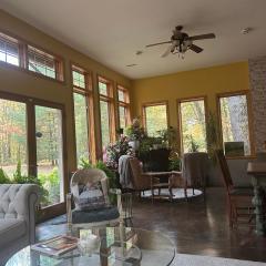 Bed and breakfast suite at the Wooded Retreat