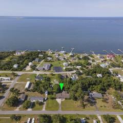 Park your Boat! Mins from the Ocean•Screened Porch