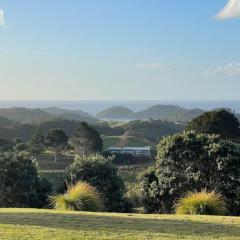 Matapouri & Tutukaka Spectacular Coastal Views- Aroha Luxury Guest Suite