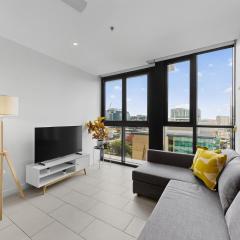 Stylish 1BR Valley Stay with Secure Car Park