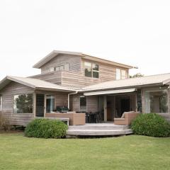 Tranquil Waterfront Getaway - Point Wells