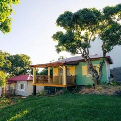 Bungalow paisible avec terrasse aux Avirons - FR-1-786-77