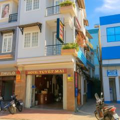 Tuyết Mai Hotel