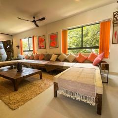 Gallery House - Artistic Villa with Plunge Pool