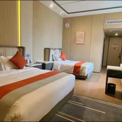 Xi'an Fengcheng Jinzuo Hotel