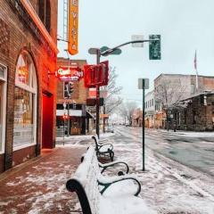 Uptown Estates - Aspen Suite