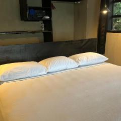 Casa China Guesthouse & Hostal