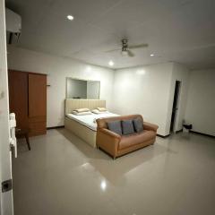 La Belladoza near Airport