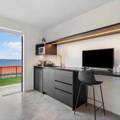 Elegant Coastal Studio with Beach Access and Ocean Views