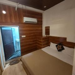 Hotel OM SHREE PALACE