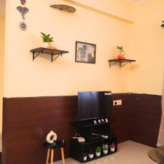 Minimalist 1-Bedroom Apartment Near Candolim Beach