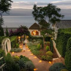 Dali Heartland Castle VILLA Cliffside Sea View Estate