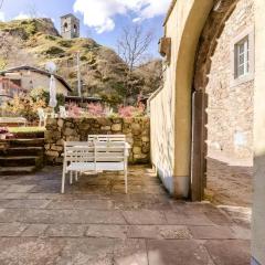 Medieval Stone House In The Garfagnana Hills
